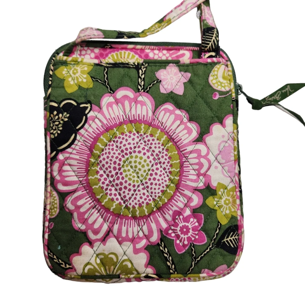 Vera Bradley Small Crossbody Olivia Pink Floral Quilted Cotton Organizer